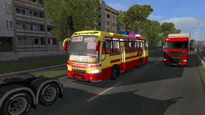 Bus Kerala KSRT in trafic