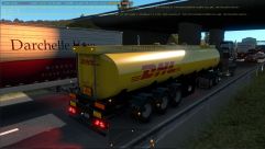 MAMMUT Tanker Trailer in Traffic 7