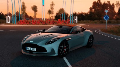 Aston Martin DB12 2023